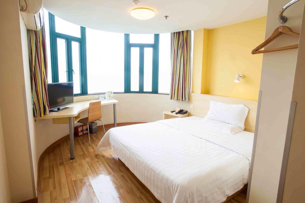 7Days Inn Dalian Wafangdian Railway Station الغرفة الصورة